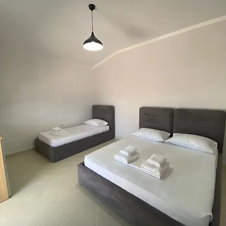 アパート Margi Rooftop Vlorë