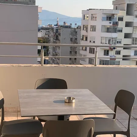 Margi Rooftop Apartman *