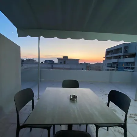 Lägenhet Margi Rooftop