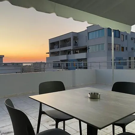 Margi Rooftop * Vlore